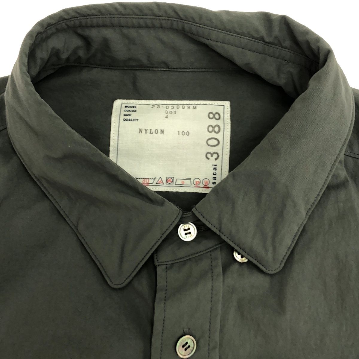 ☆美品☆ sacai サカイ ナイロン性 ドッキング シャツ 23-03088M ☆美品☆ sacai サカイ ナイロン性 ドッキング シャツ 23-03088M