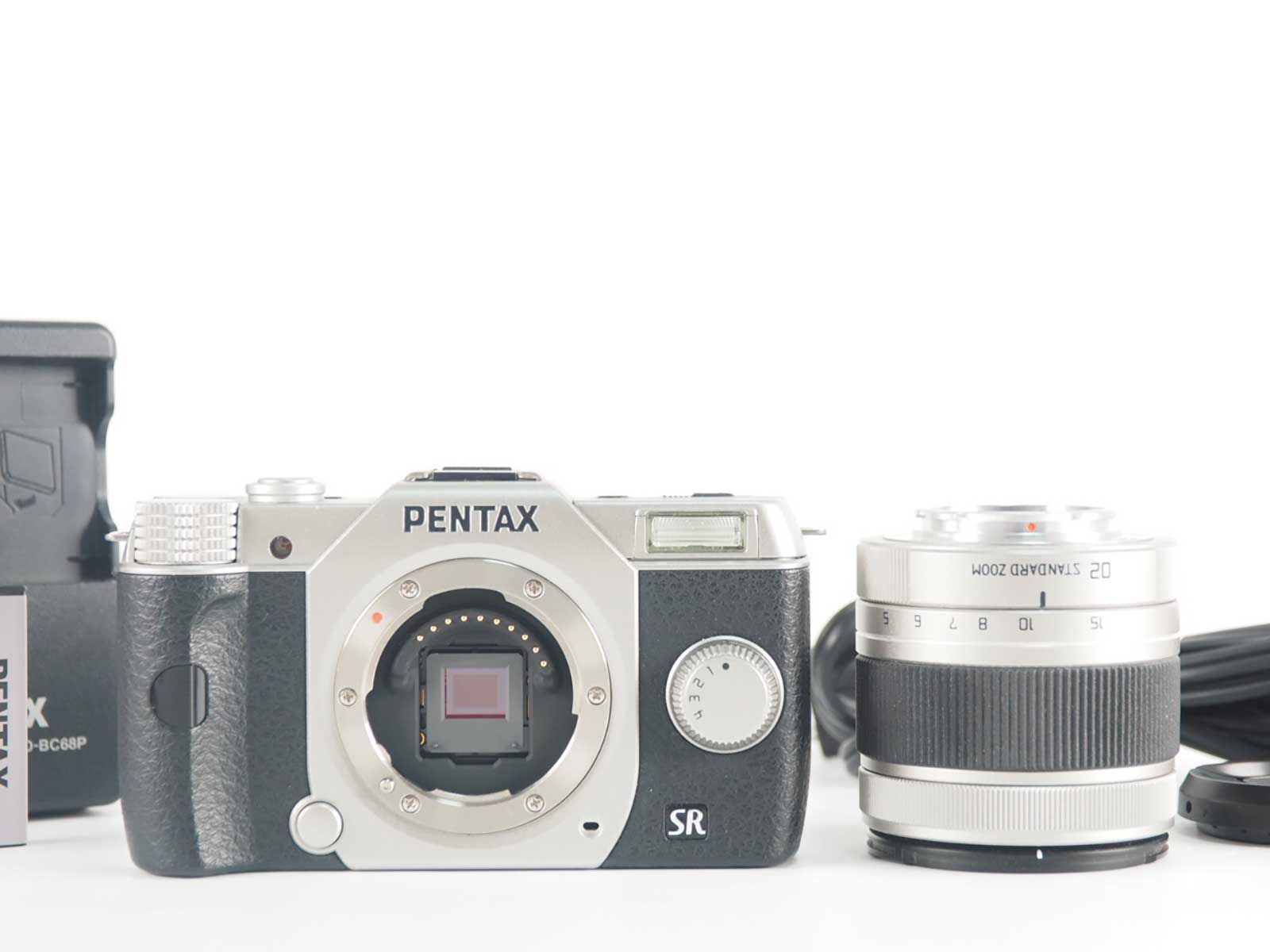 ペンタックス Pentax Q10 Silver 12.4MP Digital Camera 02