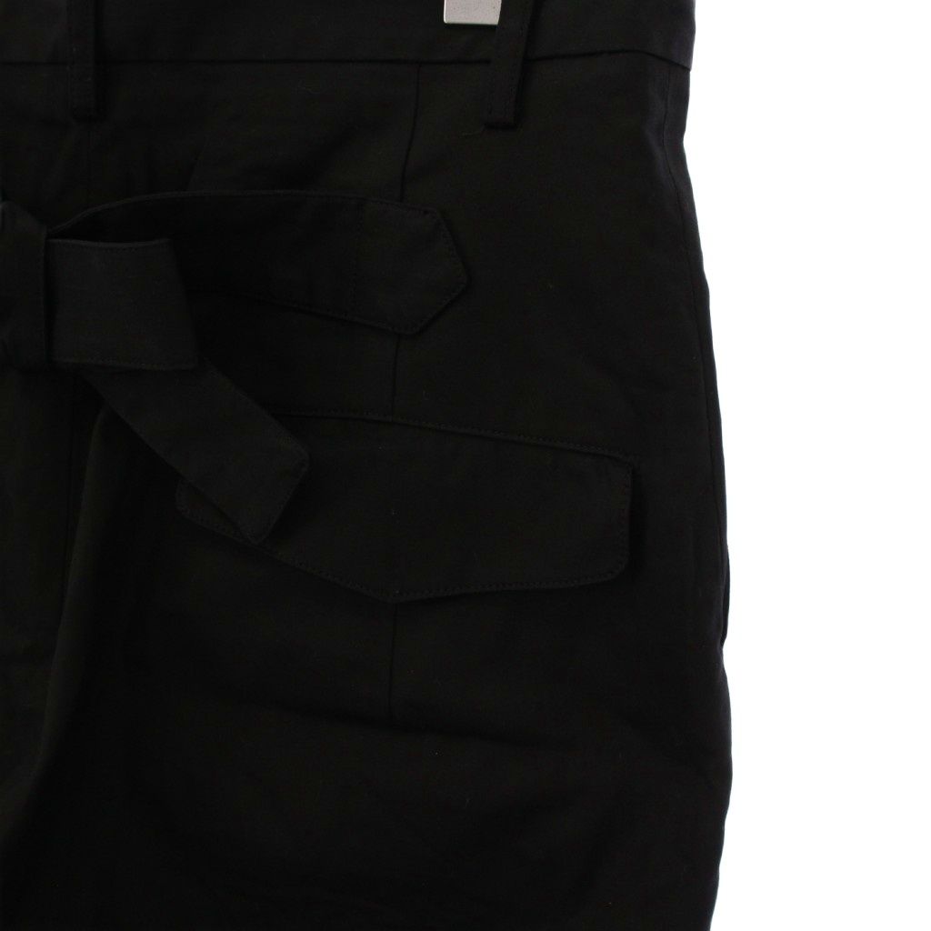 スラックス タック