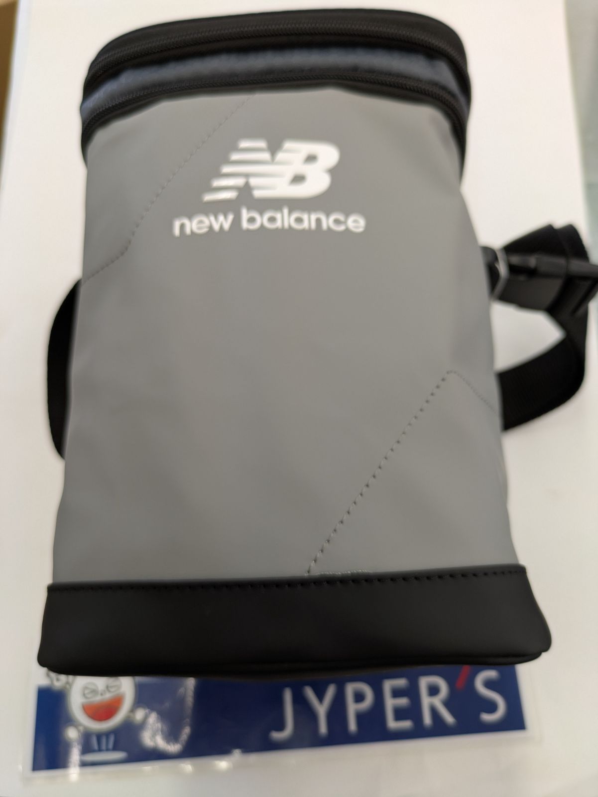 未使用品 New Balance golf ニューバランス ゴルフ キャップ グレー ネイビー 未使用品New Balance ゴルフシューズ ホワイト⁄ブラック 26センチ New