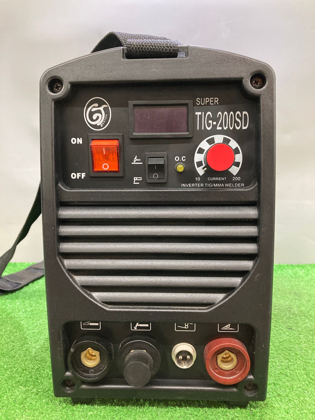 中古品】【0921】アーク・TIG兼用溶接機／TIG-200SD ITIJFVLT08BS - メルカリ