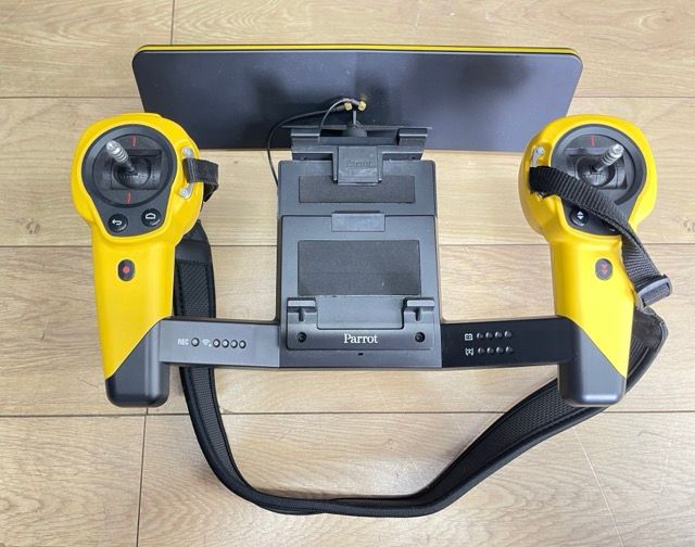 ビーバップ ドローン 【中古】Parrot Bebop Drone Skycontroller パロット スカイコントローラー  / 71330