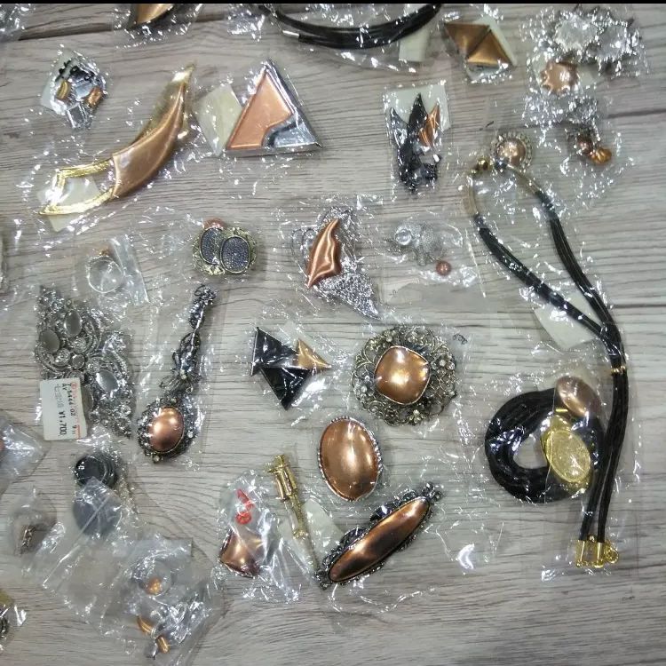 K040  七宝焼き アクセサリー 素材  大量まとめ売り K117 七宝焼きアクセサリーパーツ素材 大量90点セット - メルカリ