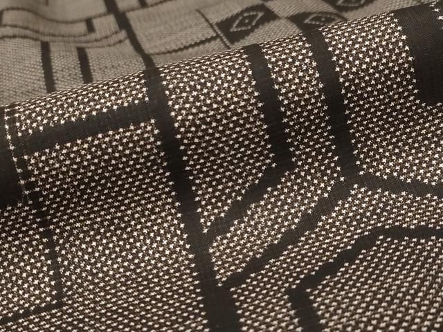 平和屋着物□本場大島紬 7マルキ 幾何学文様 正絹 逸品 未使用  