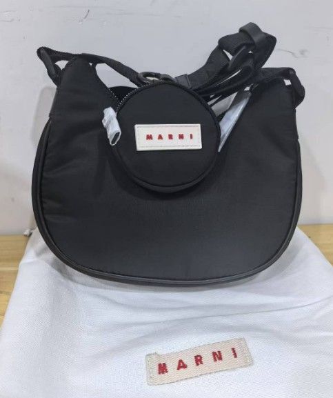 新店 MARNI
