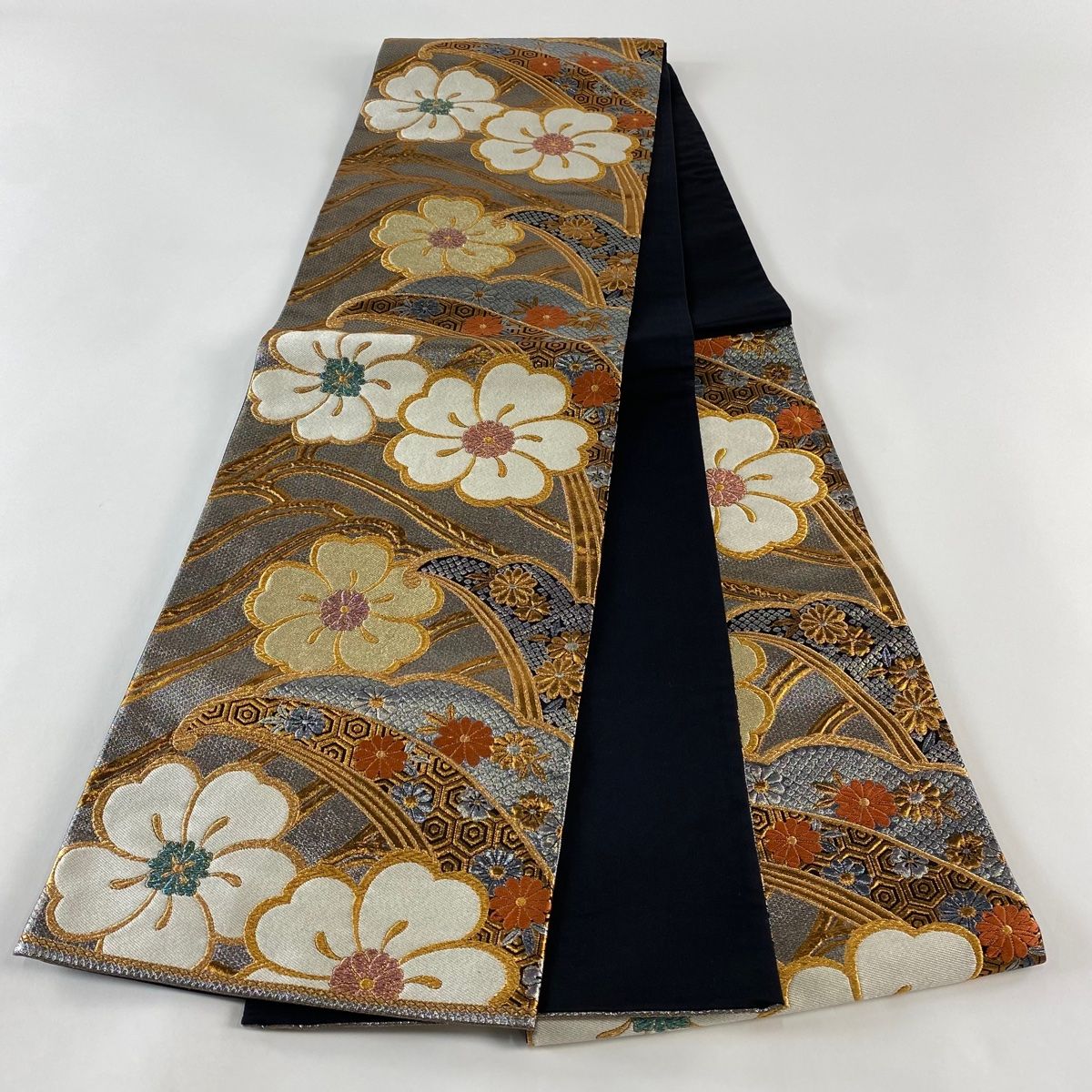 バイセル 着物 美品 名品 袋帯 黒 斜格子 金糸 全通 ますいわ屋 正絹 ☆☆☆☆ 袋帯 美品 名品 リバーシブル 斜め格子 金糸 墨色 全通 正絹