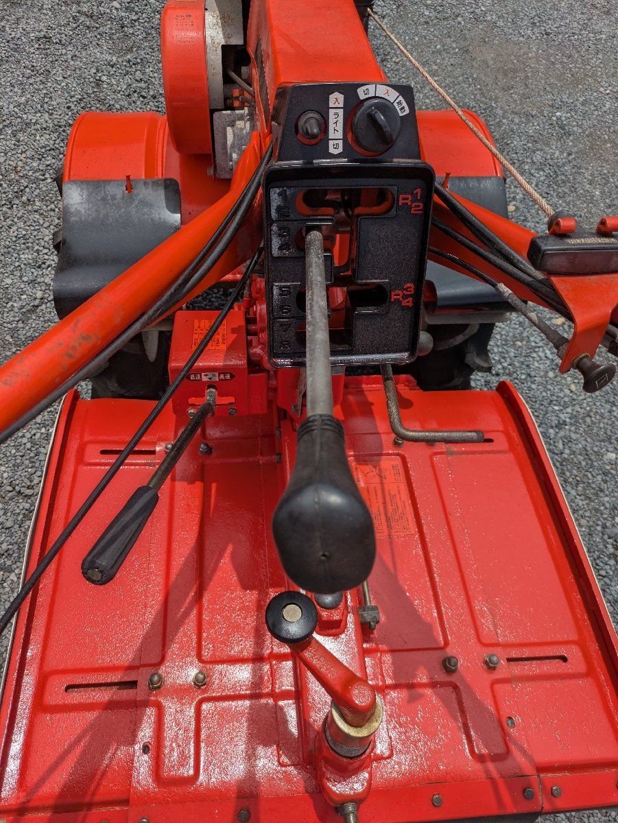 鹿児島発クボタ セル始動 6.2馬力ディーゼル耕うん機 タイヤ新品