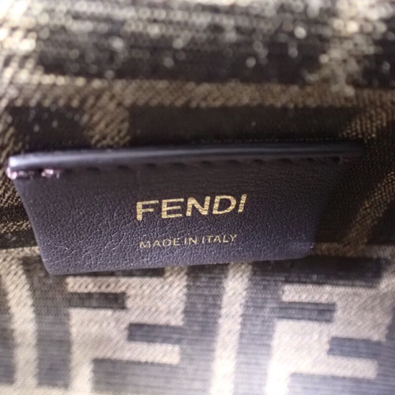 FENDI ズッカ　ポーチ　セカンドバッグ　クラッチバッグ　ナイロンキャンバス FENDI ズッカ ナイロンキャンバス レザー クラッチバッグ