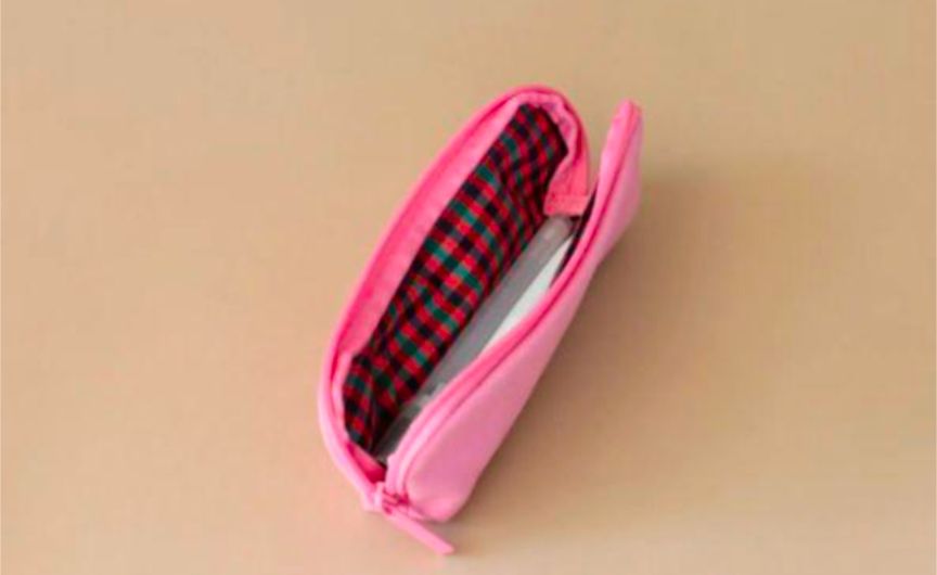 新品 familiar ファミリア ペンケース 芦屋モンテメール限定