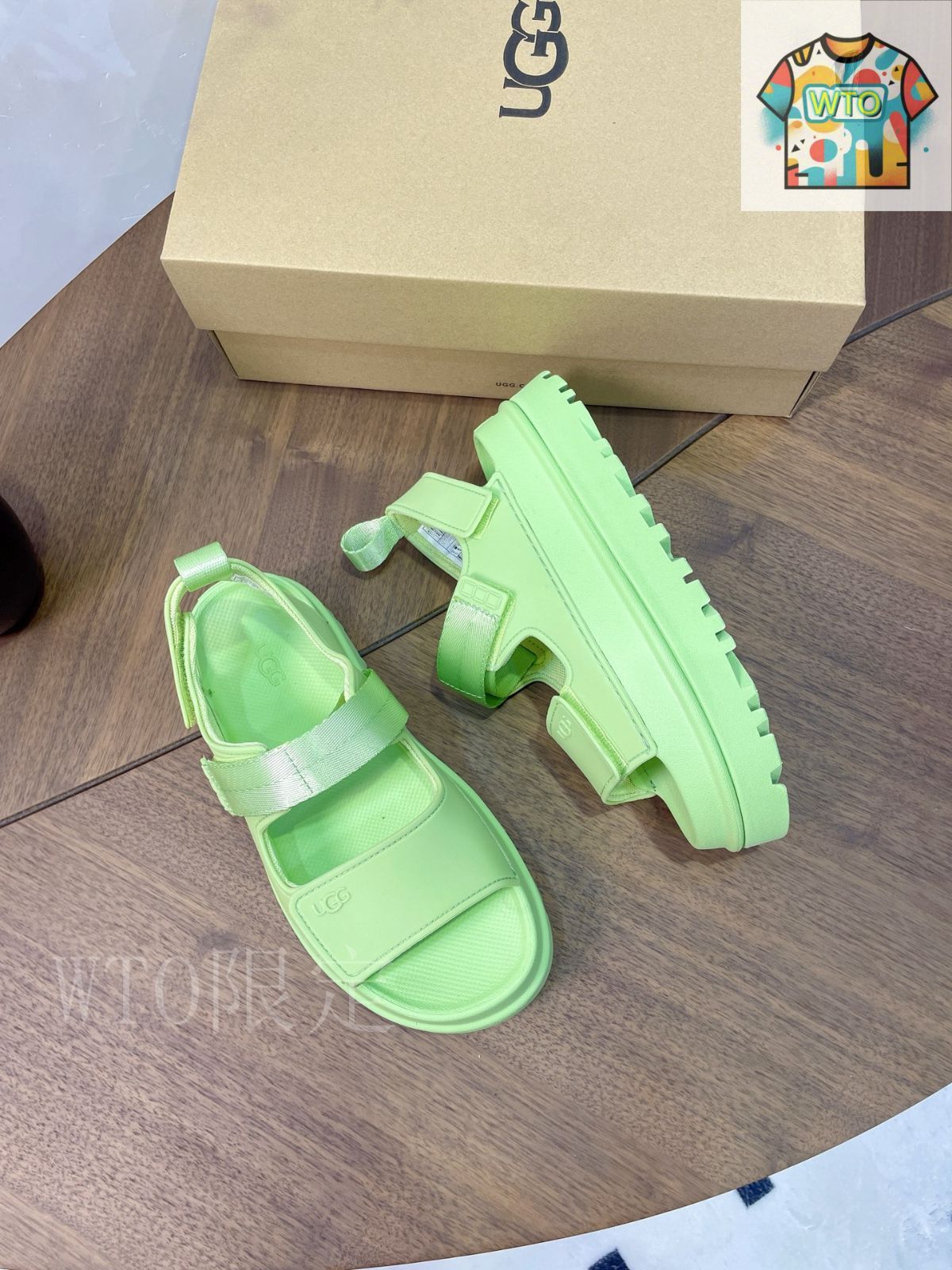 UGG マジックテープ 黒 サンダル 39サイズ 25cm 厚底 元箱付き UGG アグ サンダル レディース キャップトレイル ストラップ
