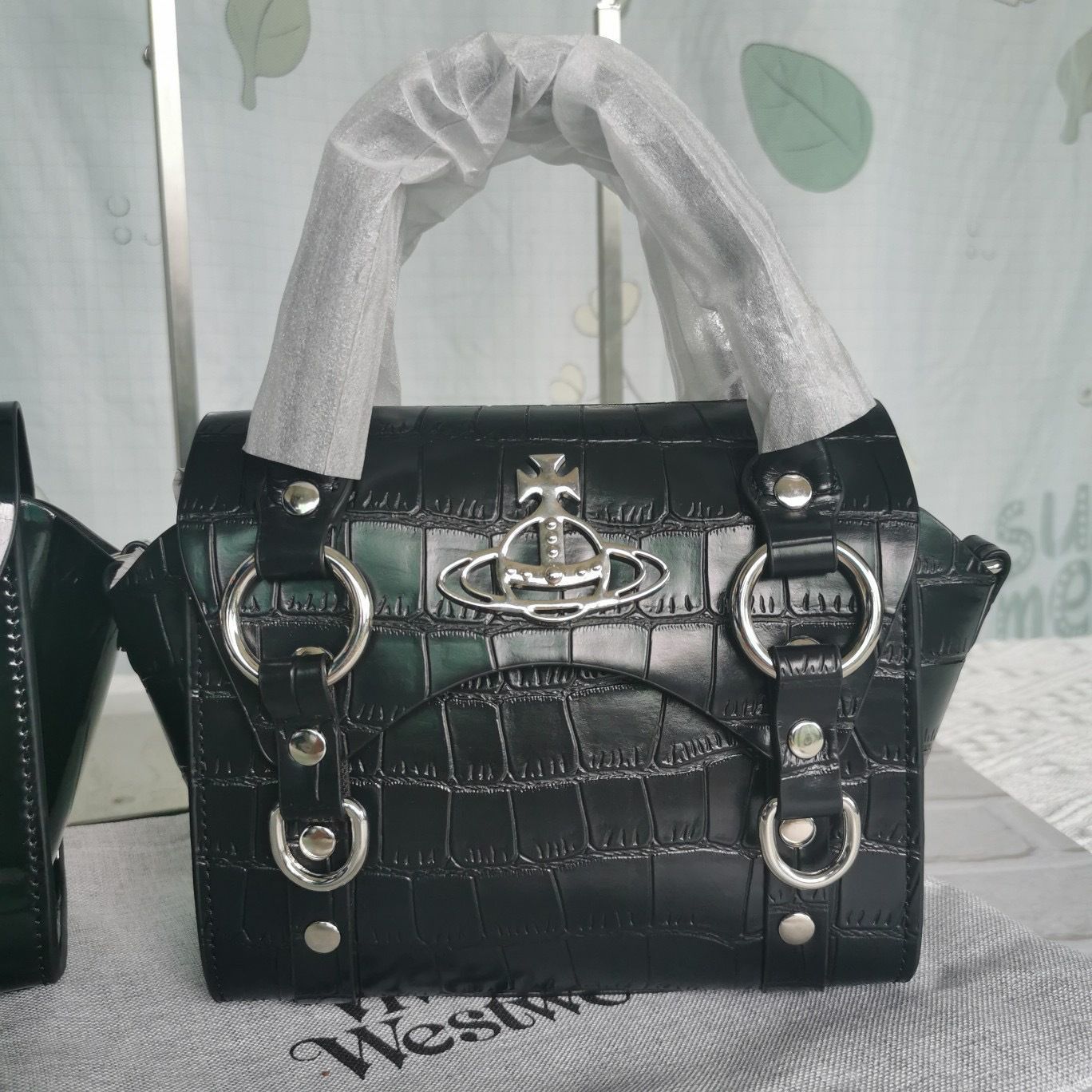 ✨極美品✨Vivienne ハンドバッグ 2way ポーチ ポシェット