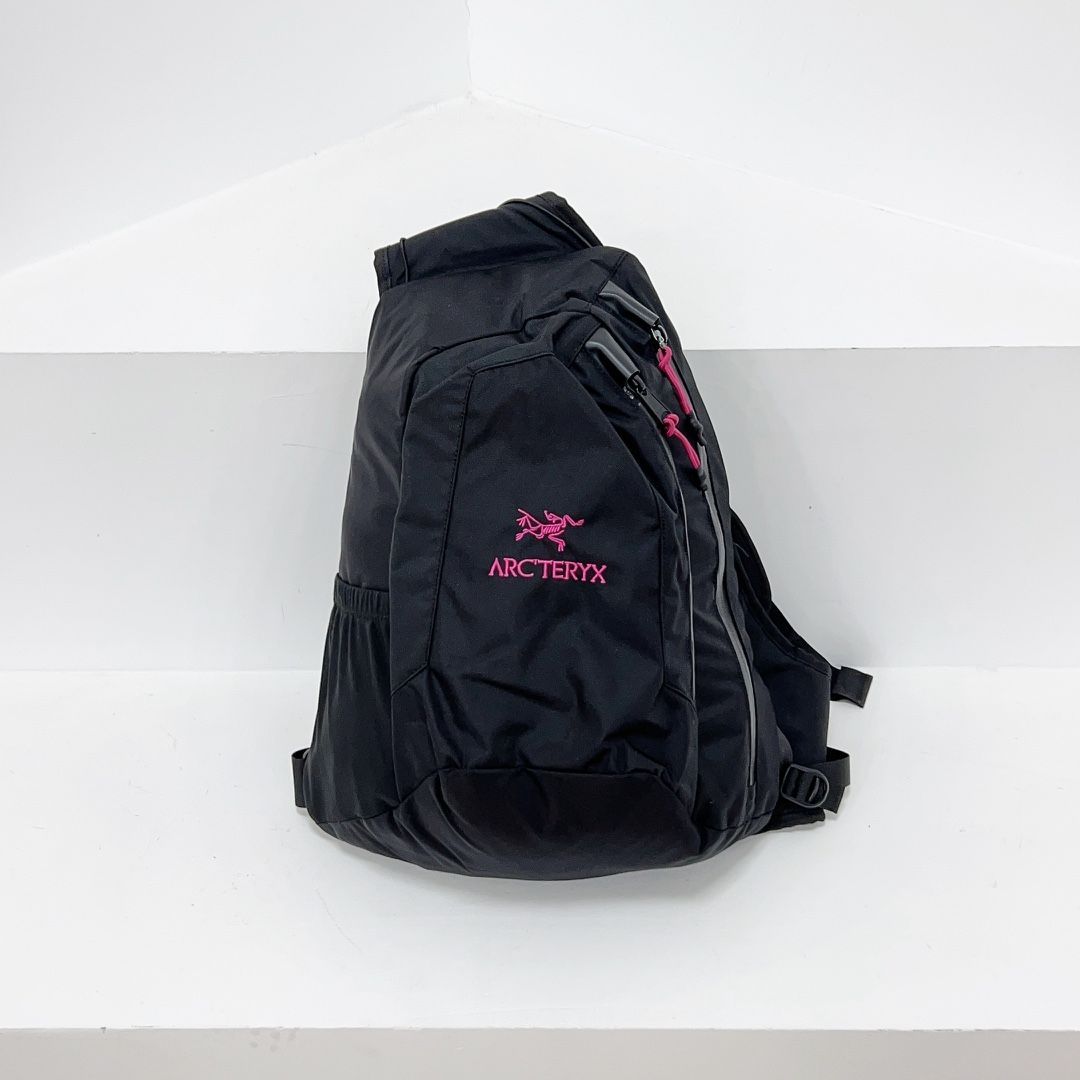 Arcteryx・ビギナーSYSTEM_Aシリーズ QUIVER ボウ＆アローバッグ ロゴ 