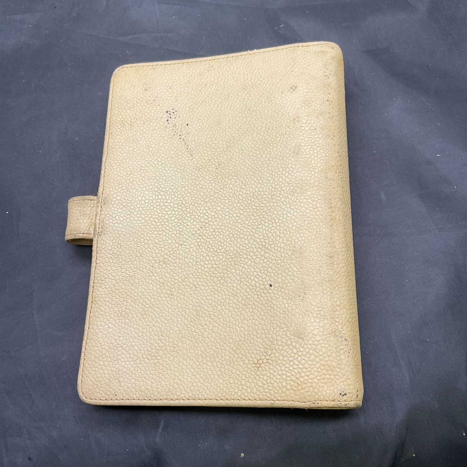 シャネル キャビアスキン 手帳カバー B25064672