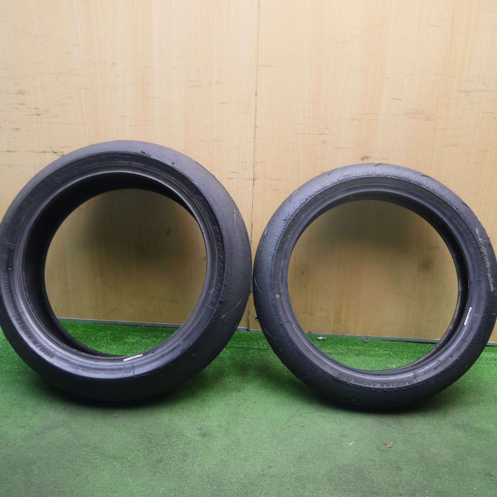 前後2本セット バイク タイヤ 120|600R17 180|640R17 ブリヂストン バトラックス レーシング R10 17インチ レース CBR600RR 等 5092209Hノタ