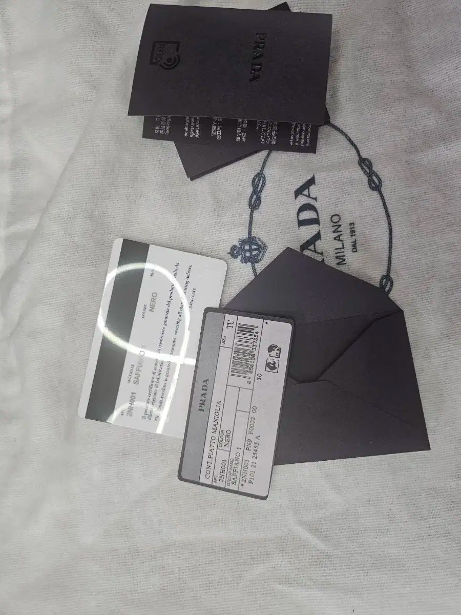 クラッチバッグ