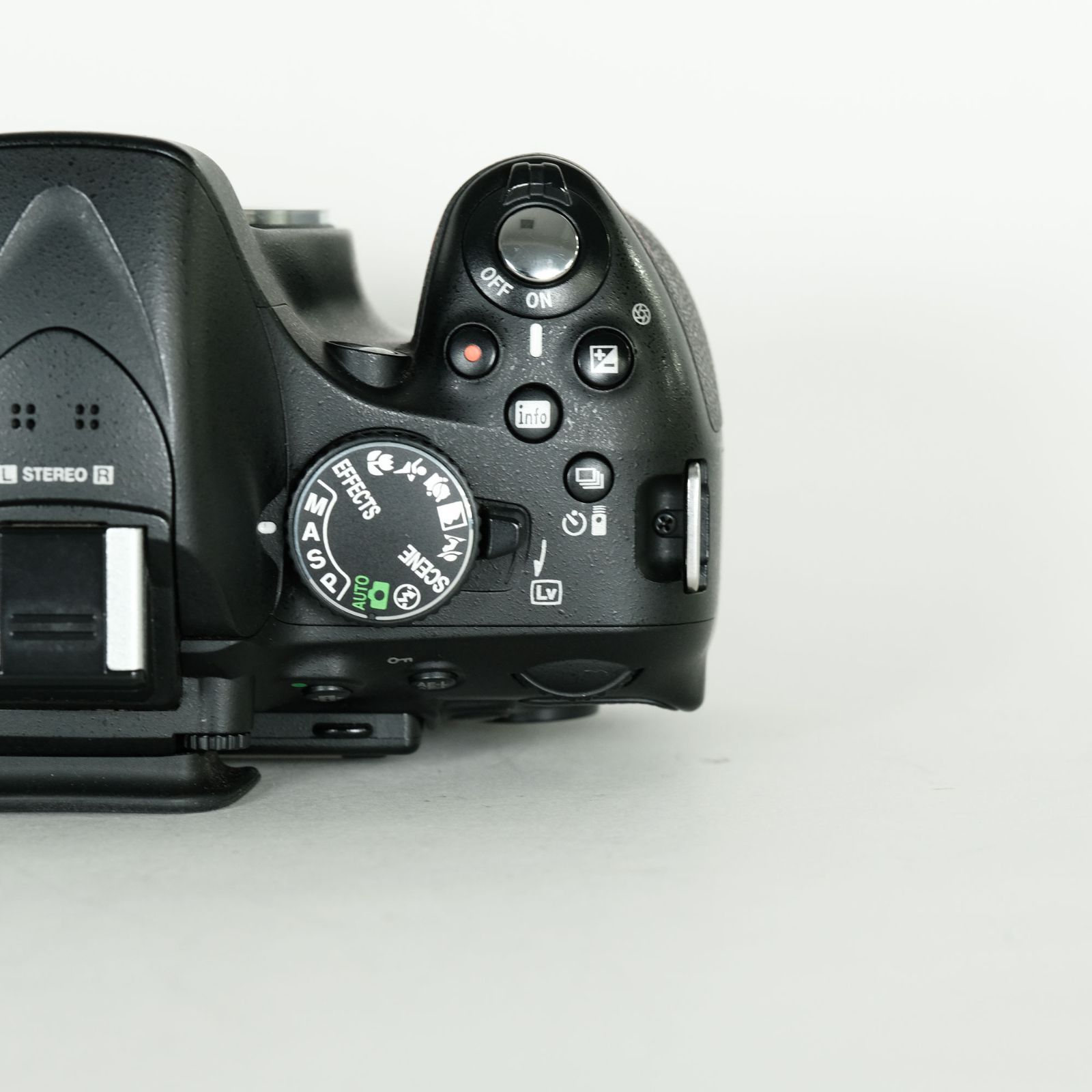 Nikon - 【中古】(ニコン) Nikon DF ボデイ ブラツク 中古】(ニコン) Nikon DF ボディ ブラック｜ナニワグループ