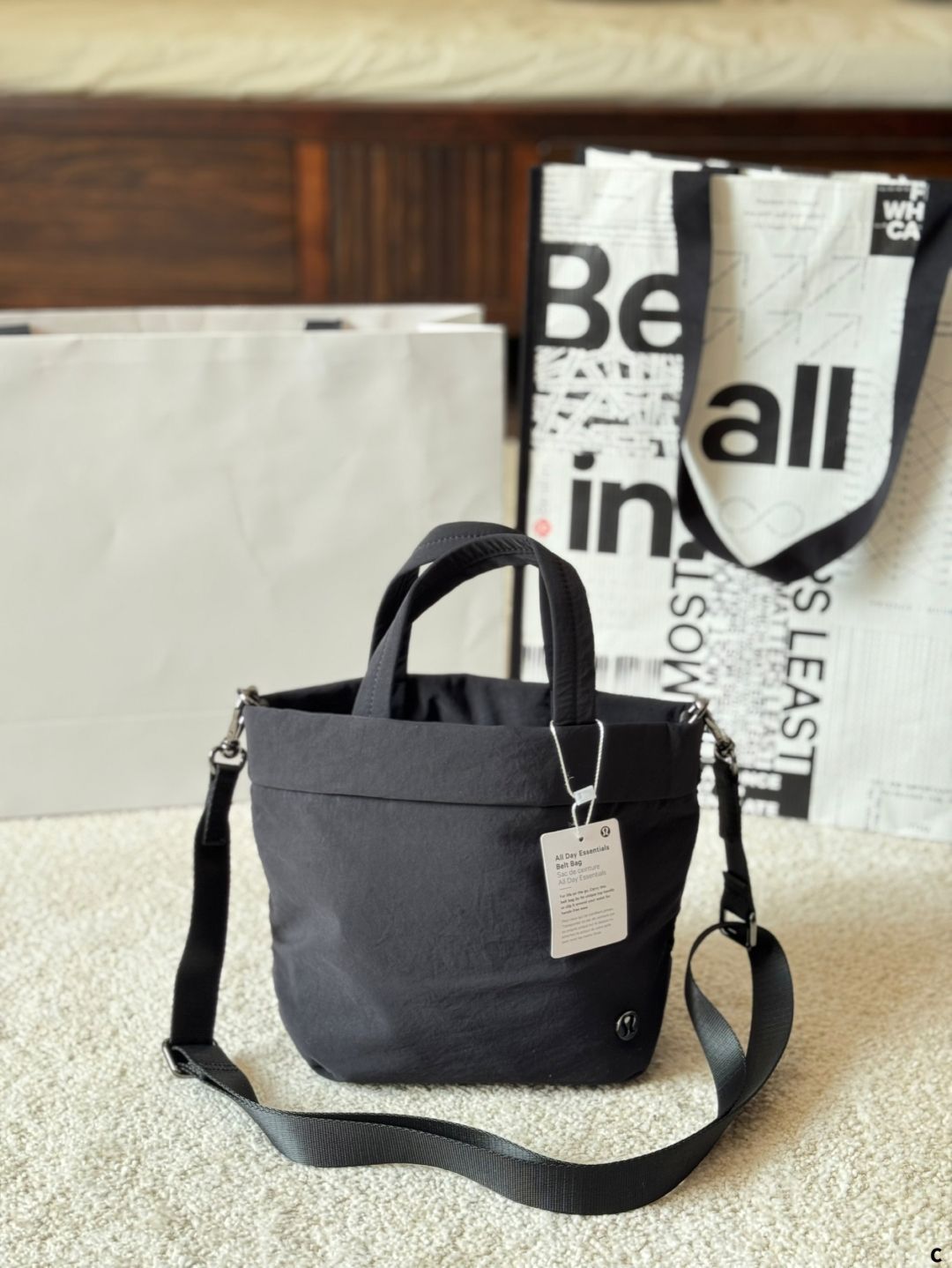 今日 Lulu Unisex Lightweight Travel Tote ルル ユニセックス ライトウェイト トラベルトートバッグ-WTO輸入3