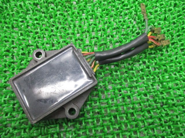 VTR250 レギュレター ホンダ 純正 中古 バイク 部品 VTZ250 VT250F レギュレーター レクチファイア 機能的問題なし 車検  Genuine - メルカリ