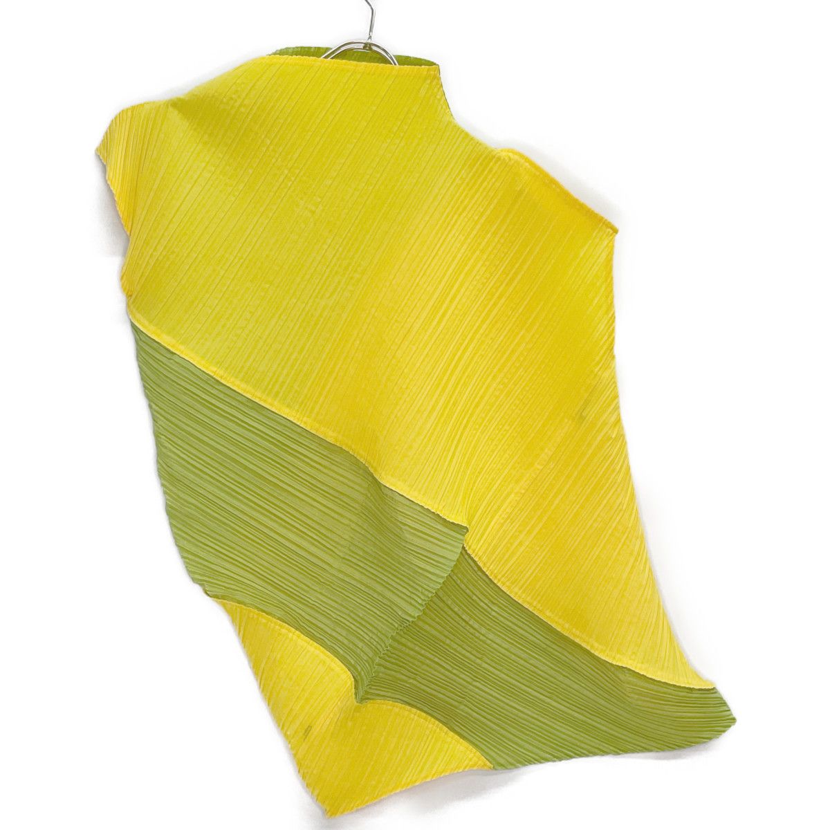美品　PLEATS PLEASE イッセイミヤケ　ノースリーブ　レモンイエロー 美品 PLEATS PLEASE イッセイミヤケ ノースリーブ レモン