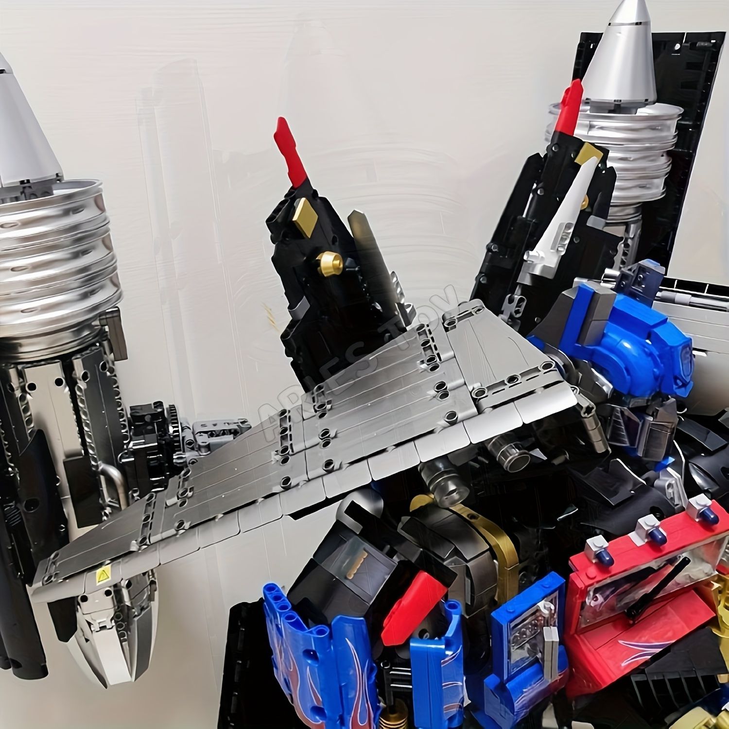 新着商品 8834pcs ギャンビットメカロボットビルディングキット 8834pcs ギャンビット メカ ロボット ビルディング キット 豪華なコレクタブルモデル 高度な難易度 自然＆アウトドアテーマ 耐久性のあるABSレジン ミックス