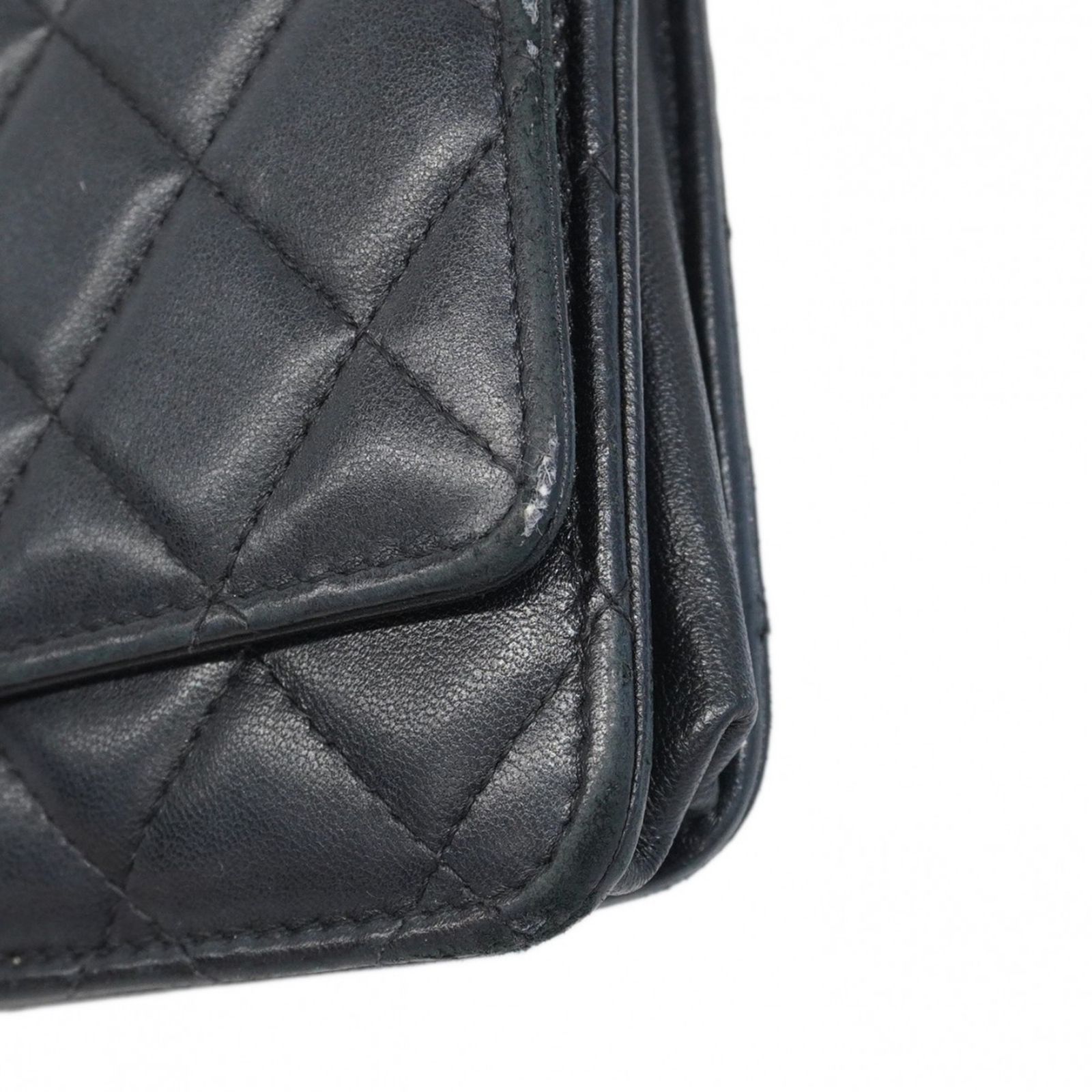 Chanel シャネル
