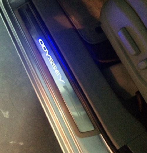 HONDA ホンダ オデッセイRB3 RB4 用 イルミ スカッフプレート ベージュ ブルー 発光 内装 ドレスアップ カスタム パーツ アクセサリー RB3 RB4 オデッセイ アブソルート ヘッドライト 左右 セット HID