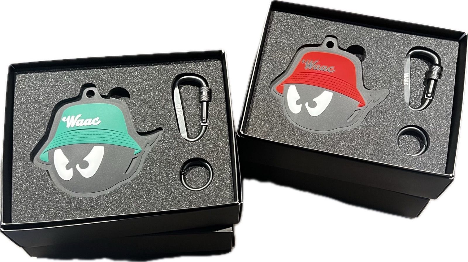 セット WAAC ワック waac UNISEX BUCKET WAACKY ユニセックス バケットワッキー ネームタグ ネームプレート ゴルフ ゴルフウェア キャディーバック 赤 緑 定価6 600円