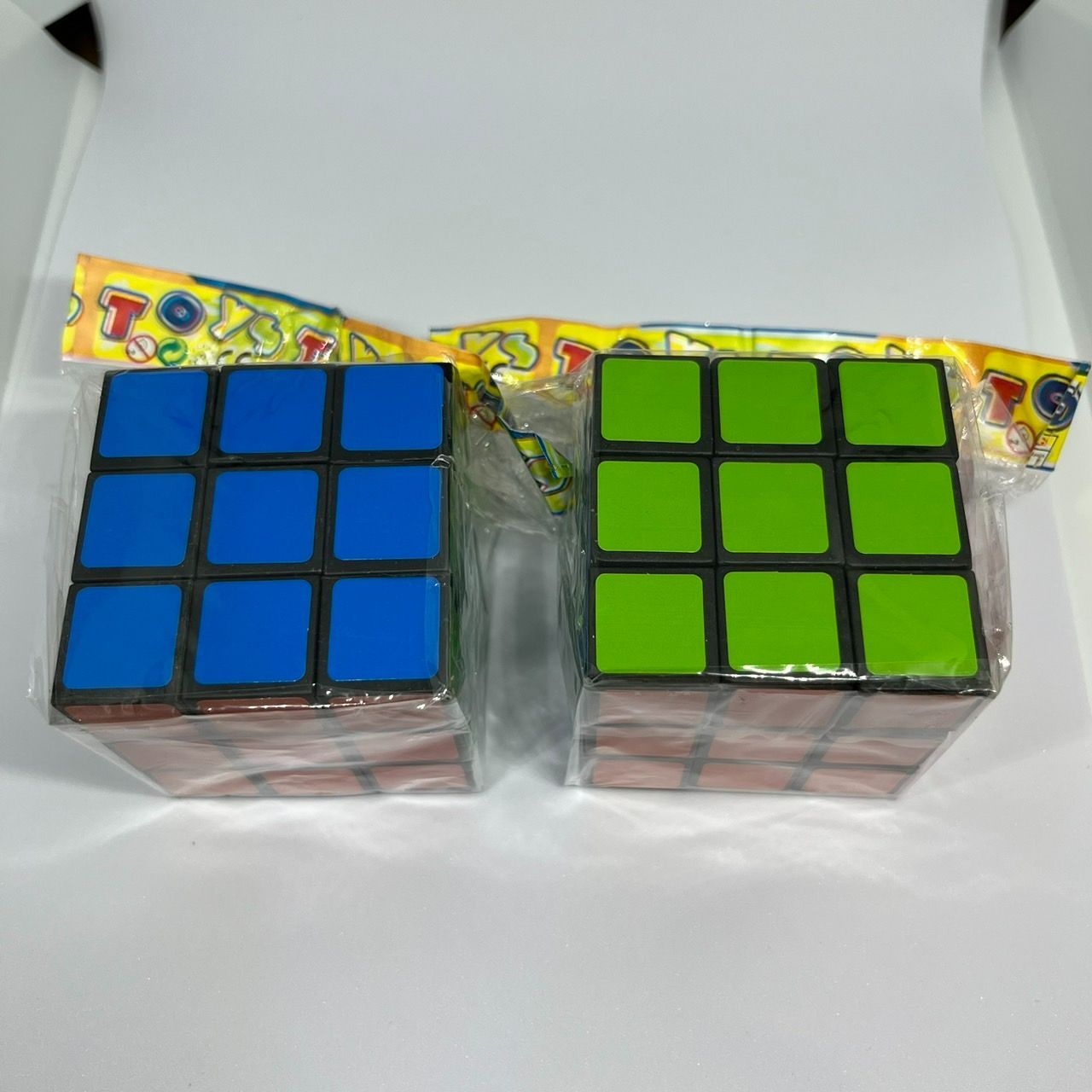 ルービックキューブ 3×3×3 脳トレ 知育玩具 2個 暇つぶし ストレス解消 - メルカリ