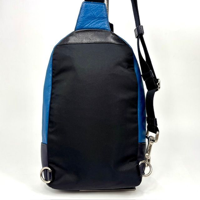 COACH ボディバッグ　ショルダーバッグ メンズ 斜め掛け&ボディバッグ | COACH コーチ公式アウトレット