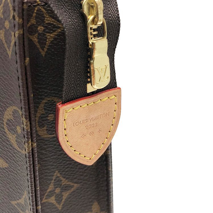 LOUISVUITTON ルイヴィトン モノグラム ポシェットトワレ 26
