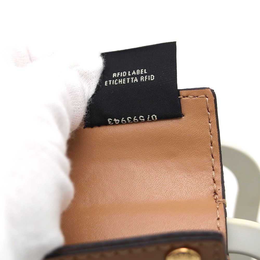 Fendi ホワイト かごバッグバスケットバッグ　ミディアム 中古 良品】フェンディ FENDI かごバッグ バスケットスモール