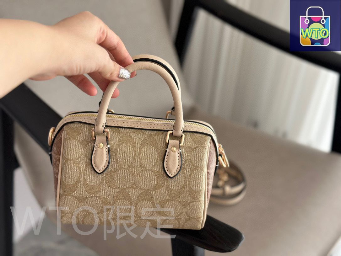 コーチミニボストンバック ミニボストン ブラック（黒）系 Coach(コーチ) バッグ・カバン