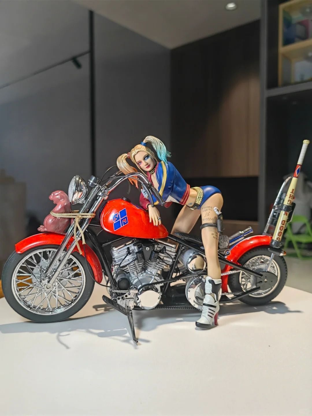 正規ライセンスモデル ハーレー・クイン バイク オートバイ 1/10