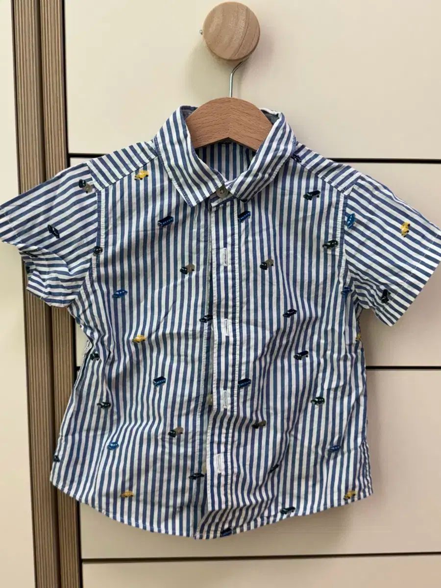 ファミリア シャツ 100 ファミリア 100