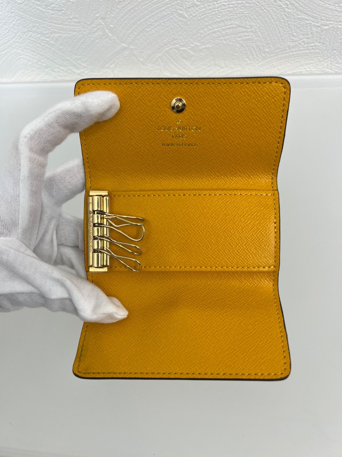 VUITTON