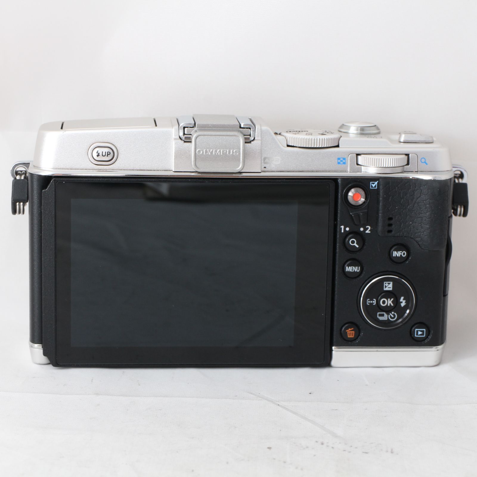 ☆美品・ショット数3566☆ OLYMPUS PEN E-P5 PREMIUM MODEL ボディ 
