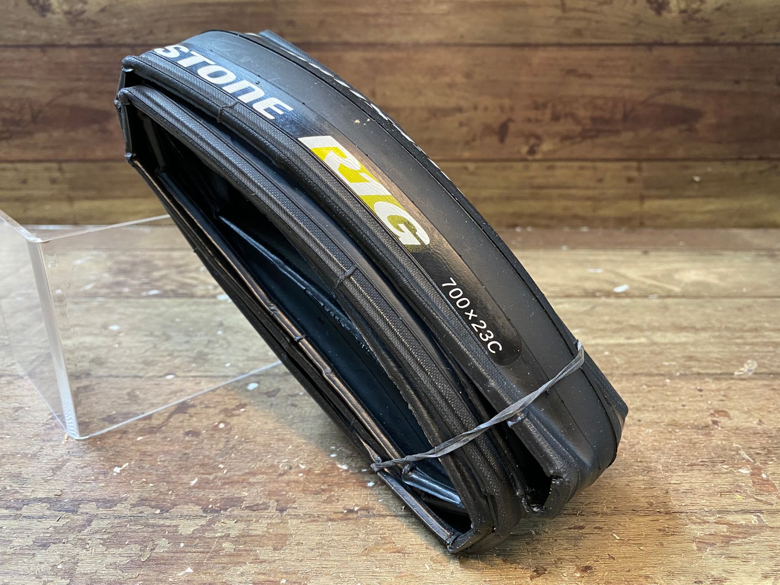 FV690 しおれ ブリジストン BRIDGESTONE R1G クリンチャータイヤ