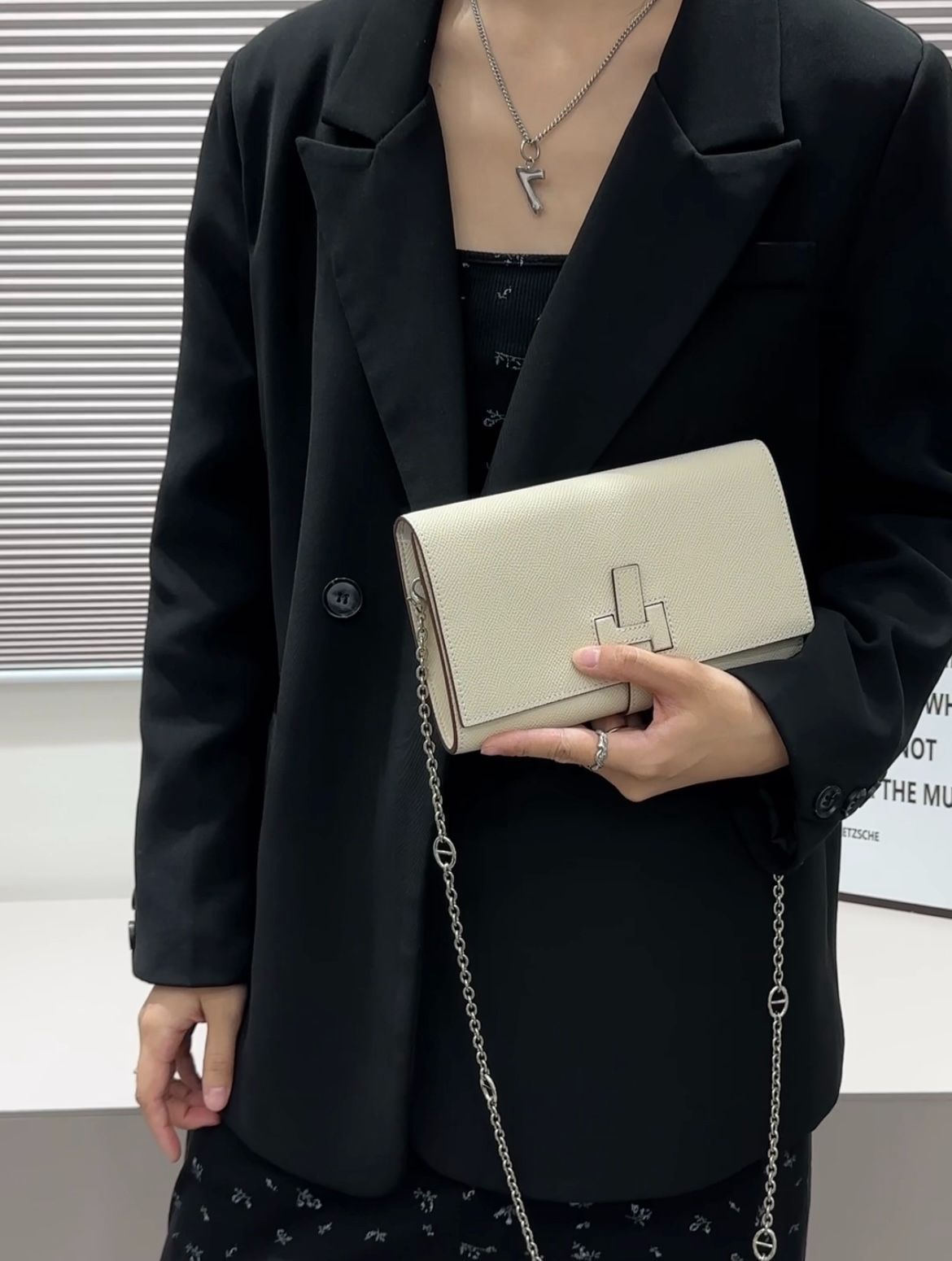 今日特価】HERMES New H Passant Toutenmainte ロングウォレット