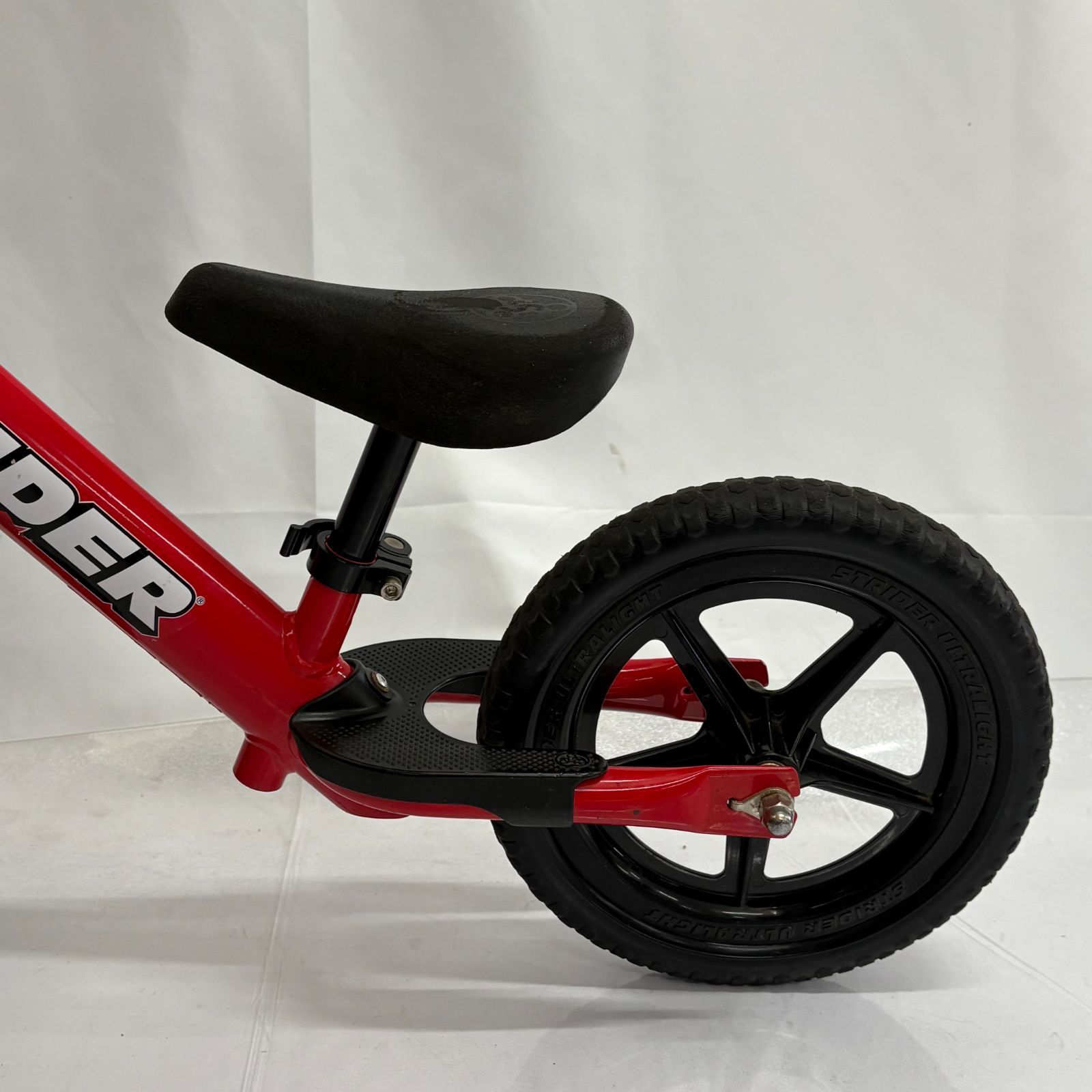 大人気 ストライダー スポーツモデル レッド 12インチ STRIDER - メルカリ