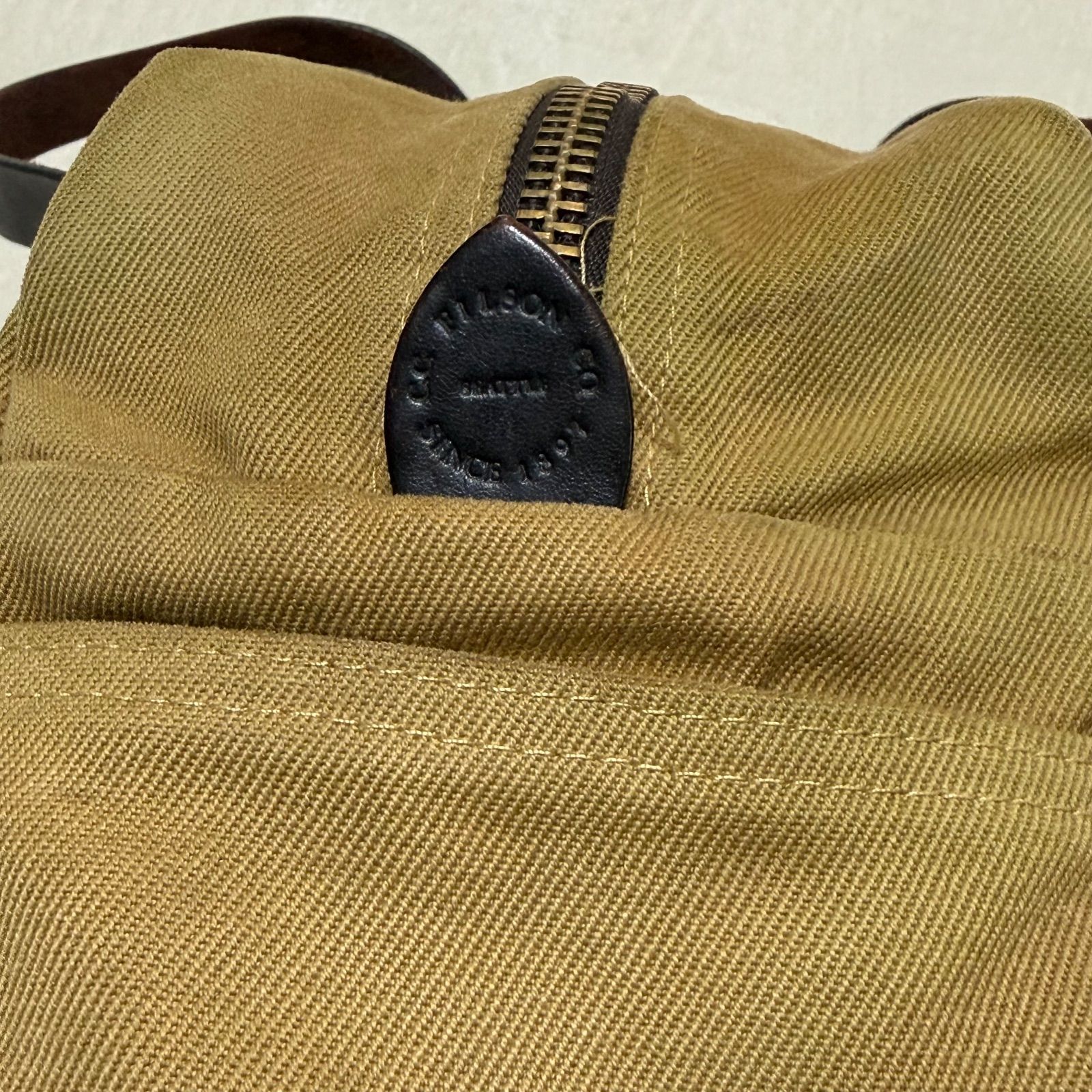 Filson ベージュ トートバッグ スモール ラギッドツイル タン FILSON（フィルソン） ラギッドツイル スモールトートバッグ 25L 全3色