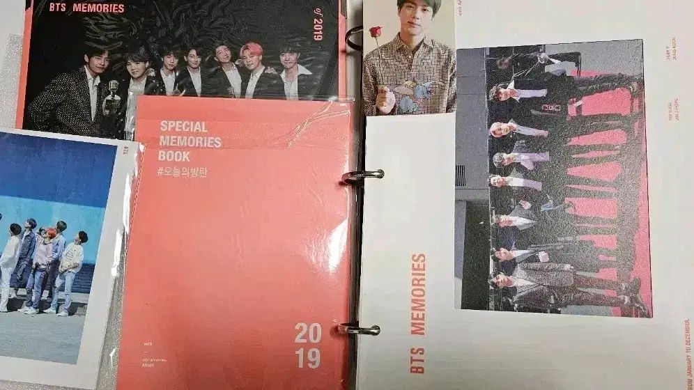 BTS 2019 メモリーズ DVD (トレカ付き フルセット) BTS 2019 メモリーズ DVD (トレカ付き フルセット)