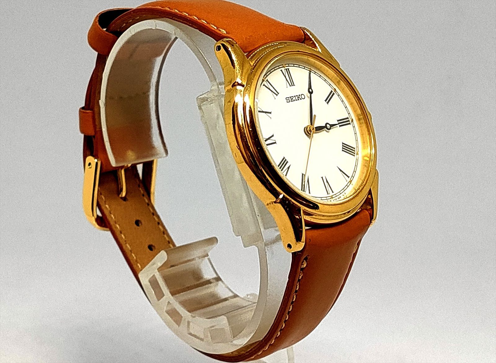稼働品】SEIKO セイコー V701-1920 クォーツ ゴールド 腕時計 レザー 