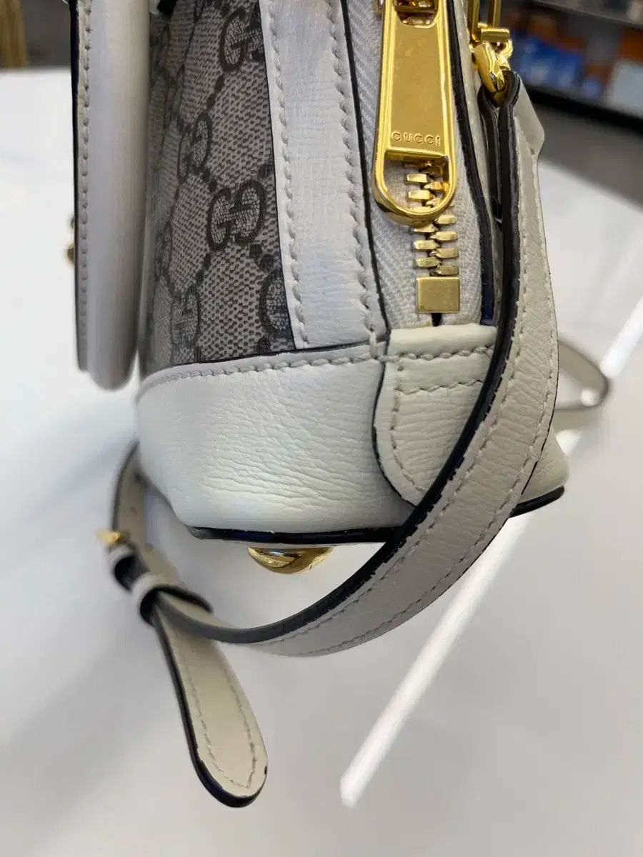 GUCCI