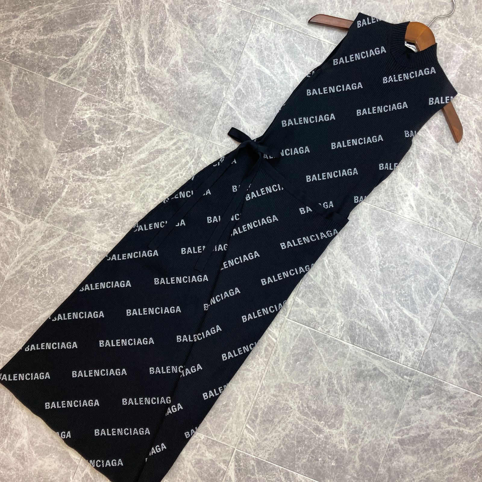 ✨美品✨ BALENCIAGA バレンシアガ 19SS ロゴ ラップ