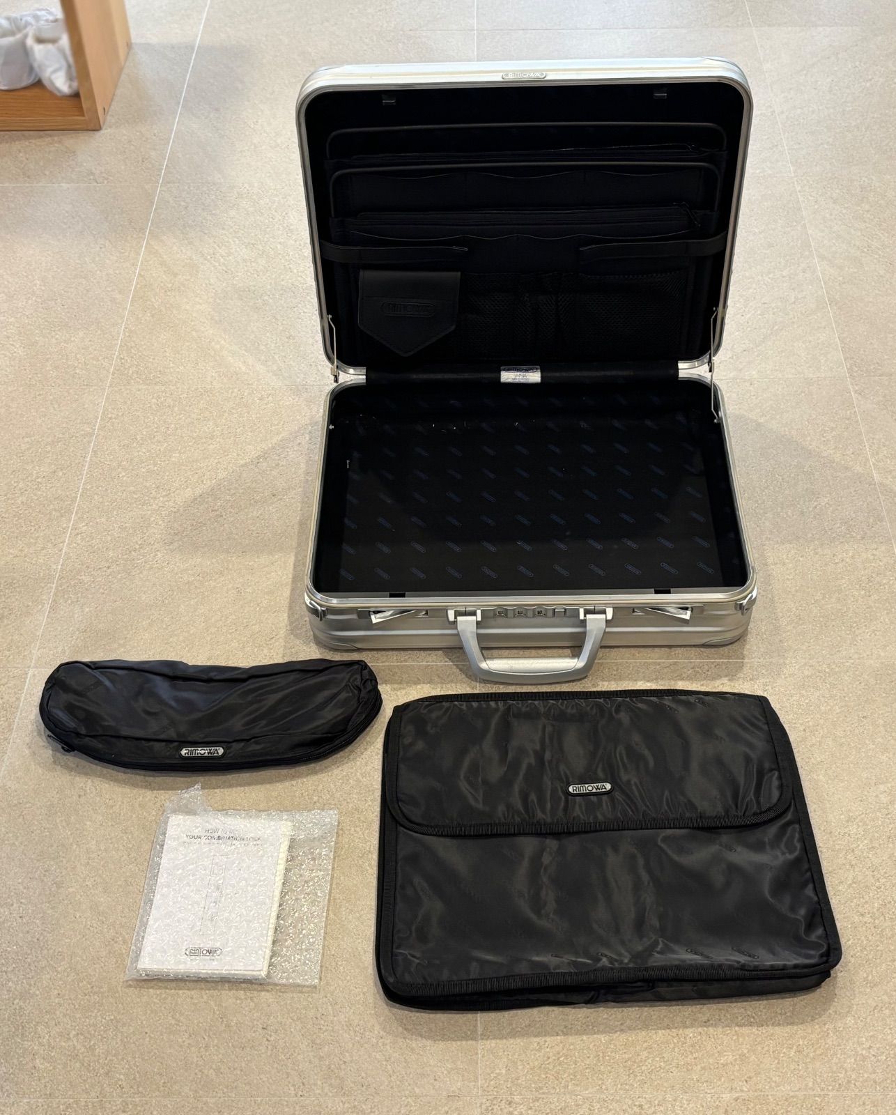 RIMOWA リモワ トパーズ アタッシュケース シルバー アルミ 廃盤 付属品完備