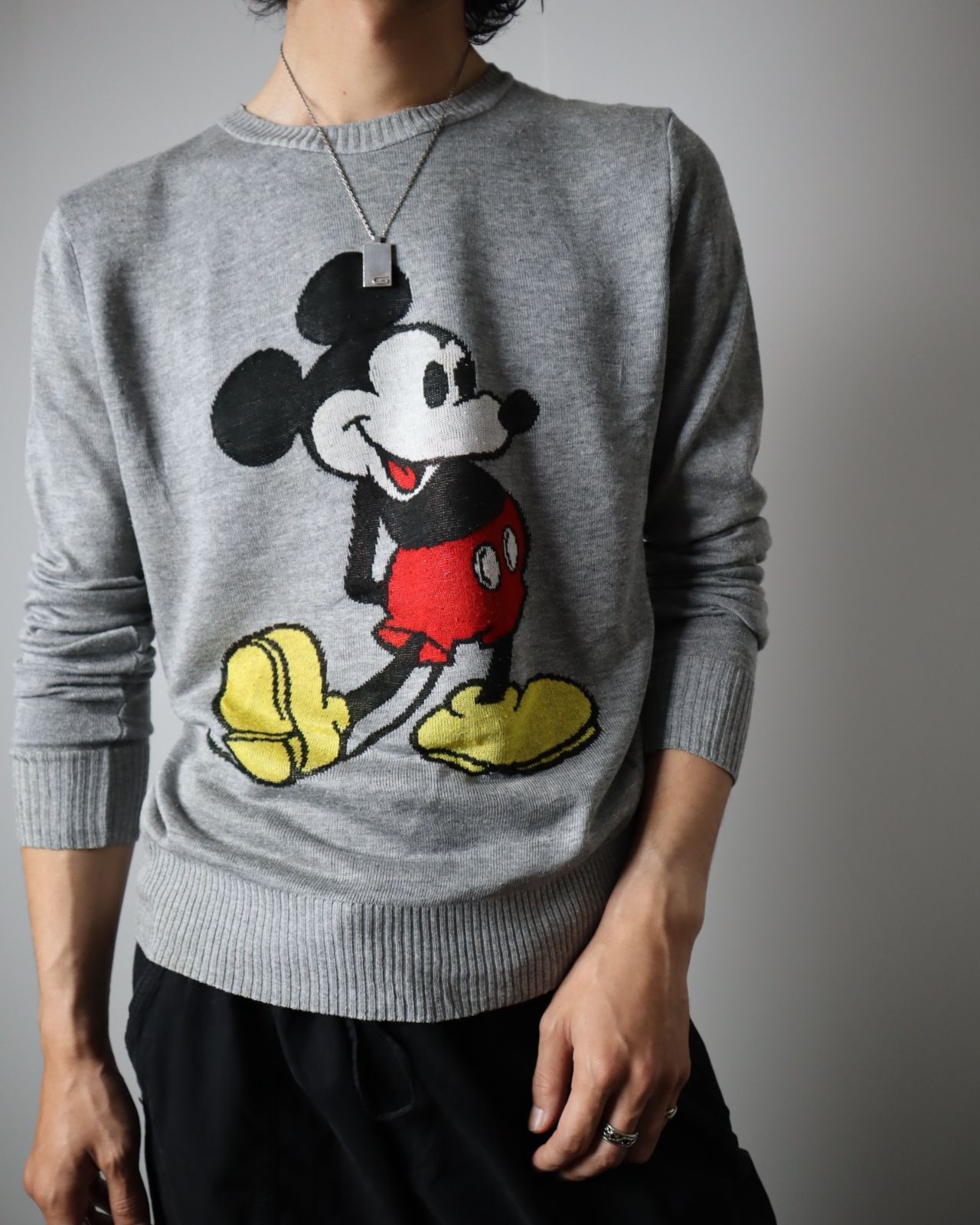 【Disney】オールド ミッキー デザイン 薄手 ニット セーター グレー古着屋arie✿K175