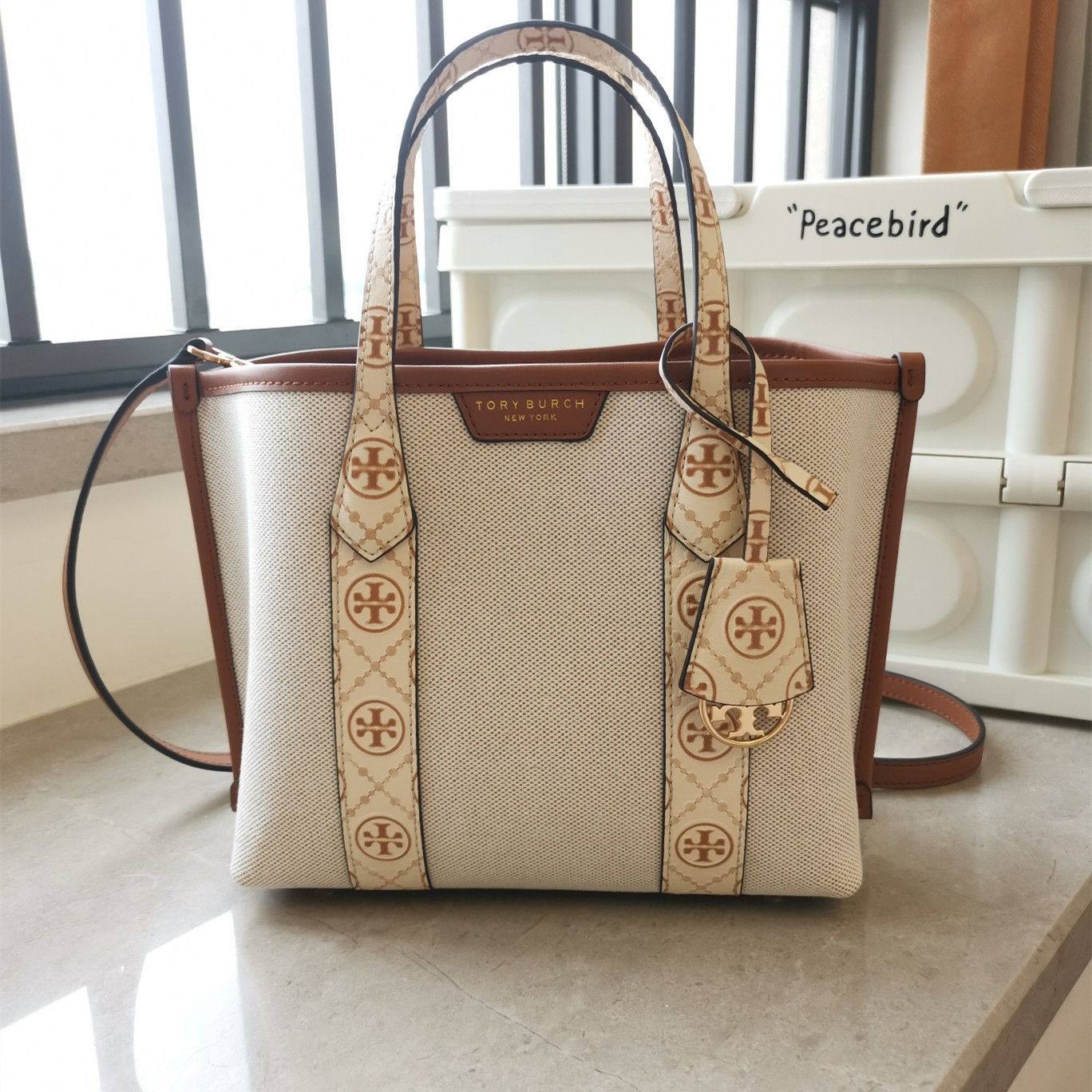 新品未使用】トリーバーチ ショルダーバッグ バッグ Tory Burch Perry ハンドバッグ 正規品 レディース バッグ 158635  プレゼント 女性 鞄 送料無料 新品 - メルカリ