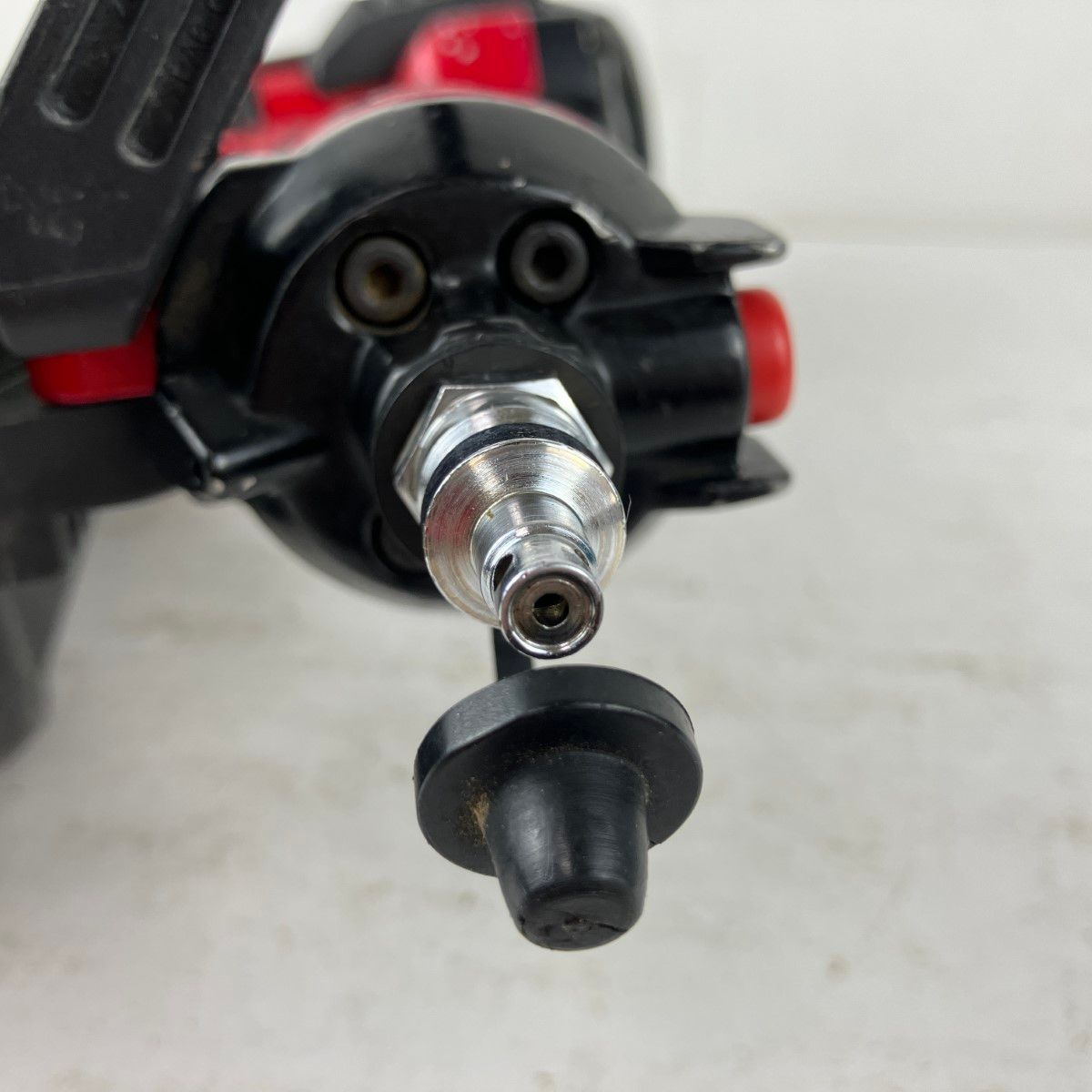 ЗЗMAKITA マキタ 50mm 高圧 エア釘打ち機 ケース付 AN533H レッド HRDEVELOPMENT_JP