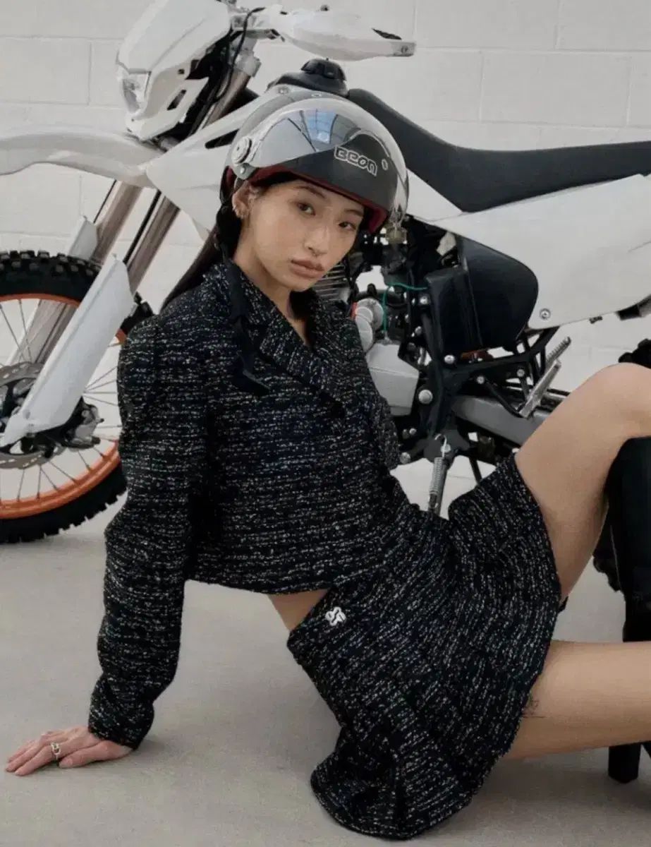 GLOWNY グロウニー ツイード スカート