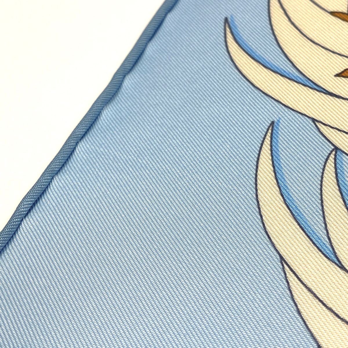 エルメス HERMES カレ 90 LEGENDE BRODEE 刺繍が織りなす伝説 スカーフ